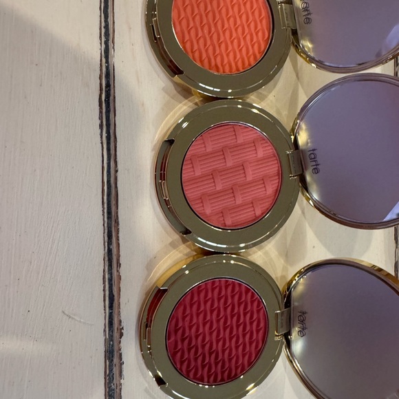 Make up bundle - Picture 3 of 5